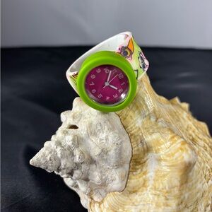 Flick watch with owls.For kids or women in very good con 30 mm new battery
